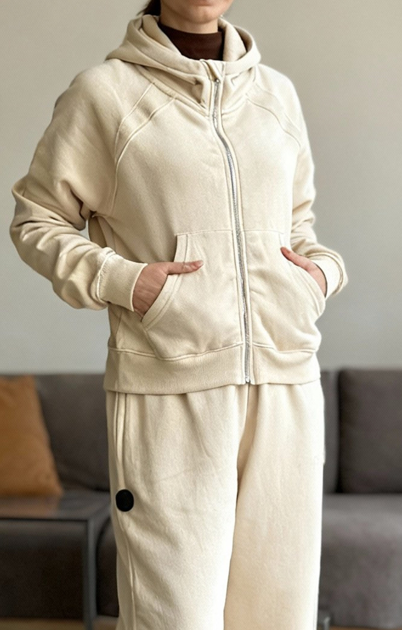 سویشرت شلوار گلدوزی دیزاین