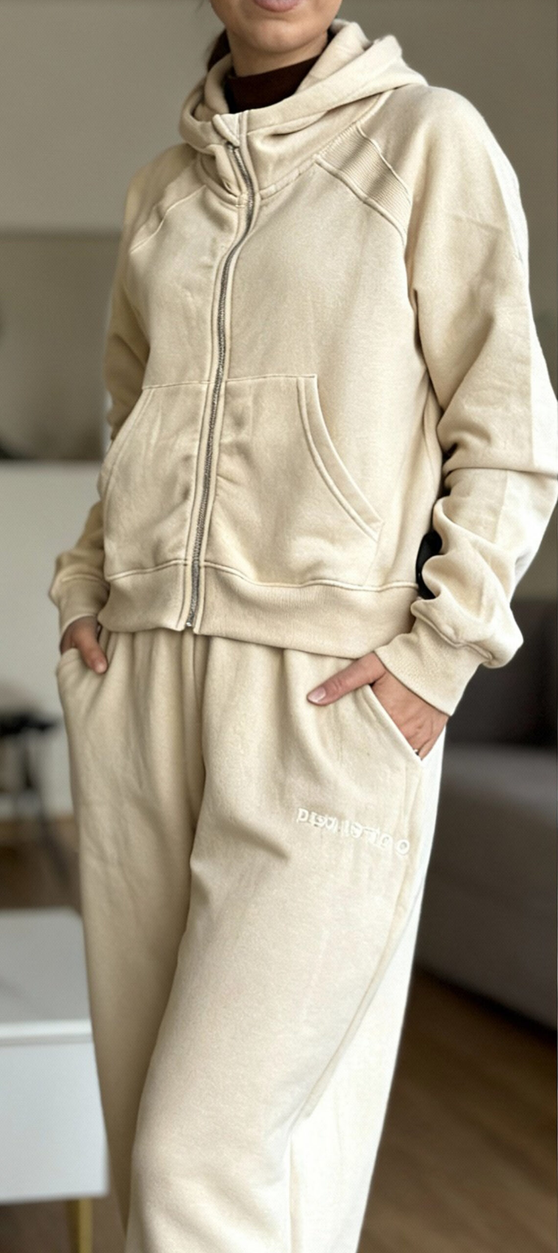 سویشرت شلوار گلدوزی دیزاین - Image 7