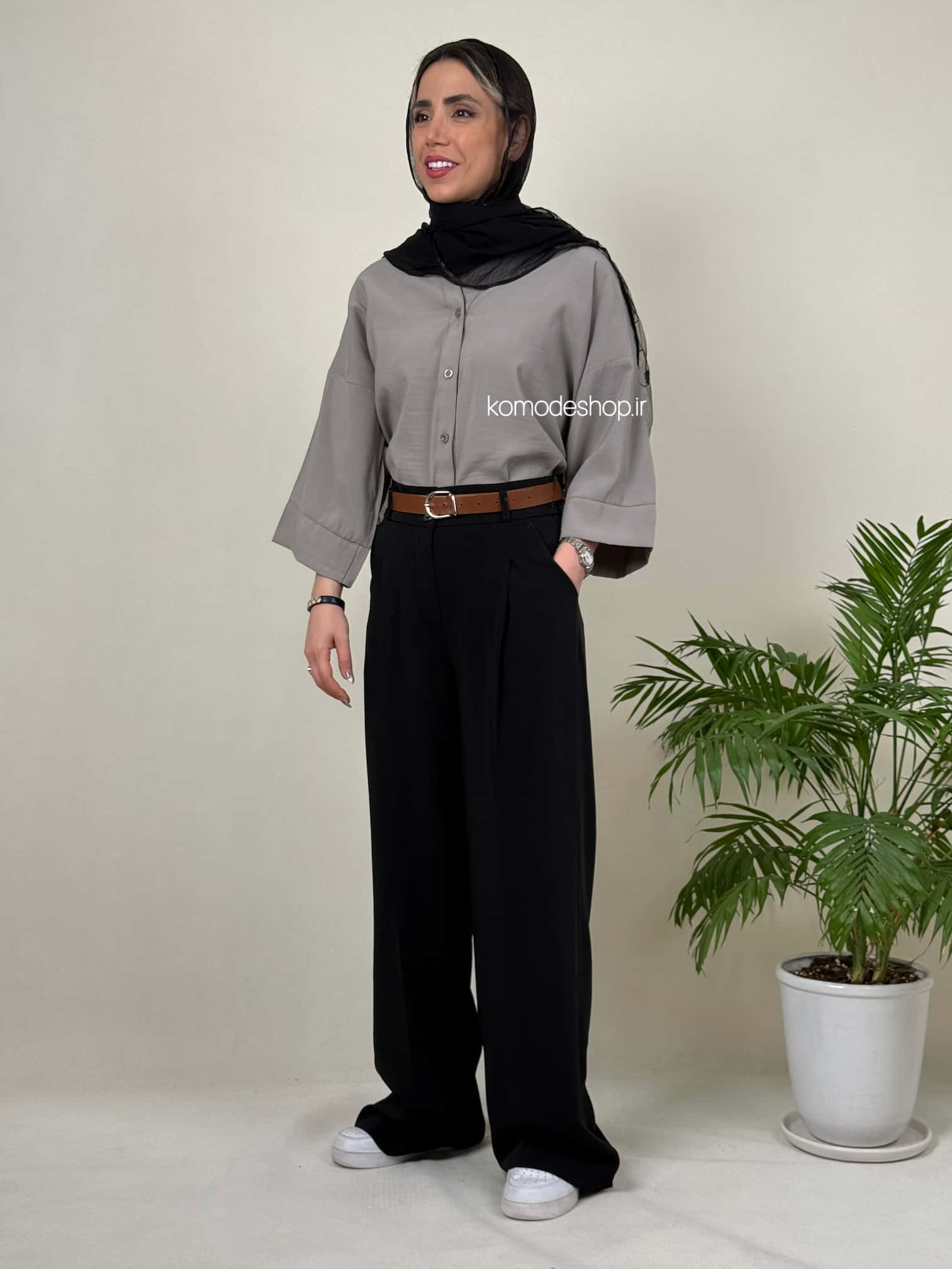 شلوار بگ کرپ زنانه دو دکمه - Image 3