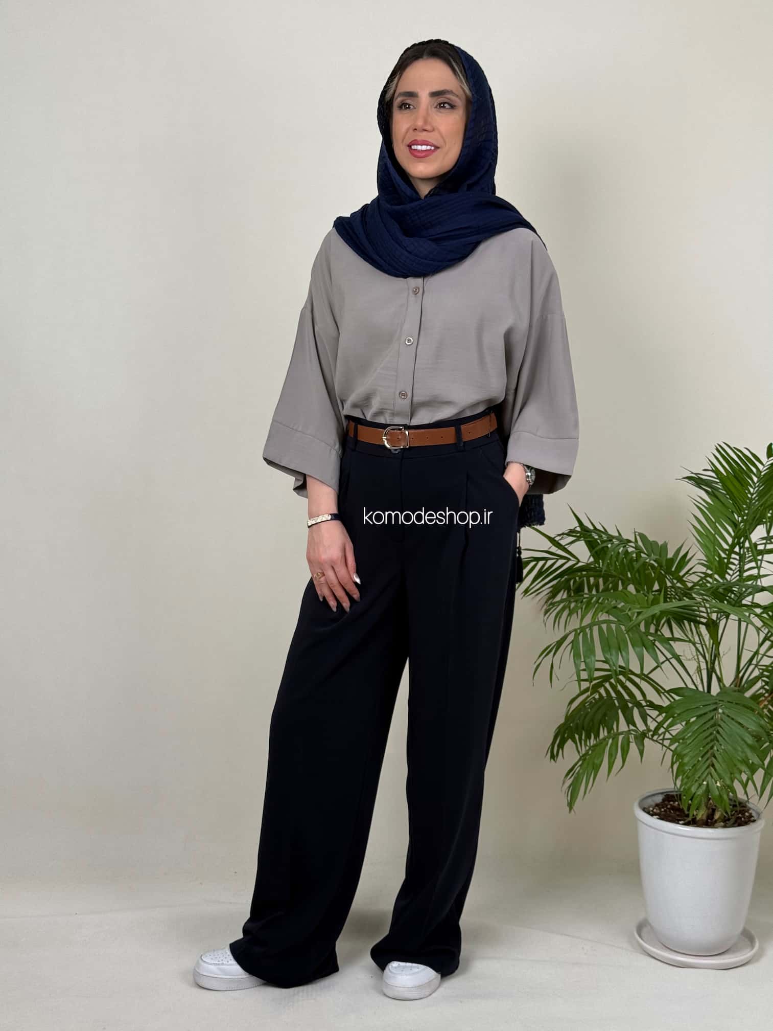 شلوار بگ کرپ زنانه دو دکمه - Image 10